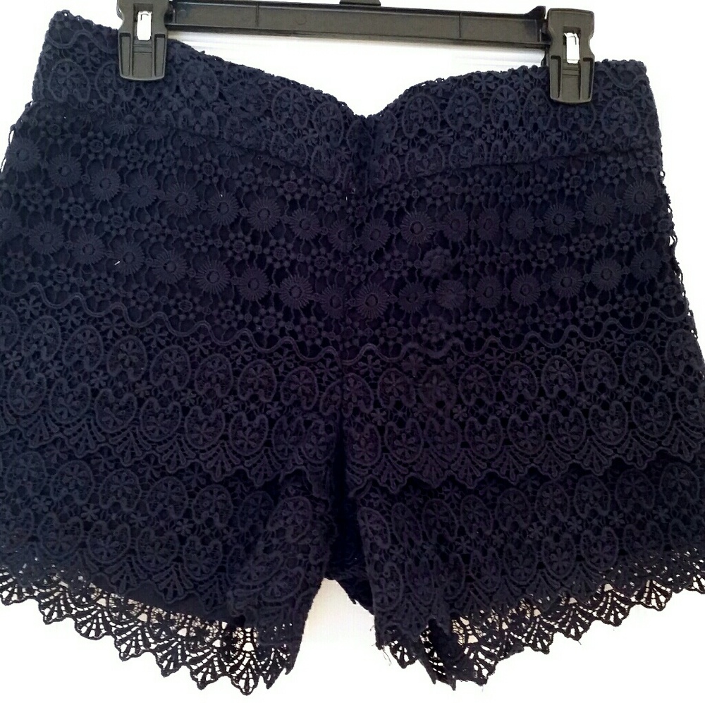 Ann Taylor LOFT Riviera Shorts Navy Lace Crochet 